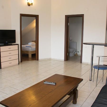Kedem Hotel Lipiny Exterior photo