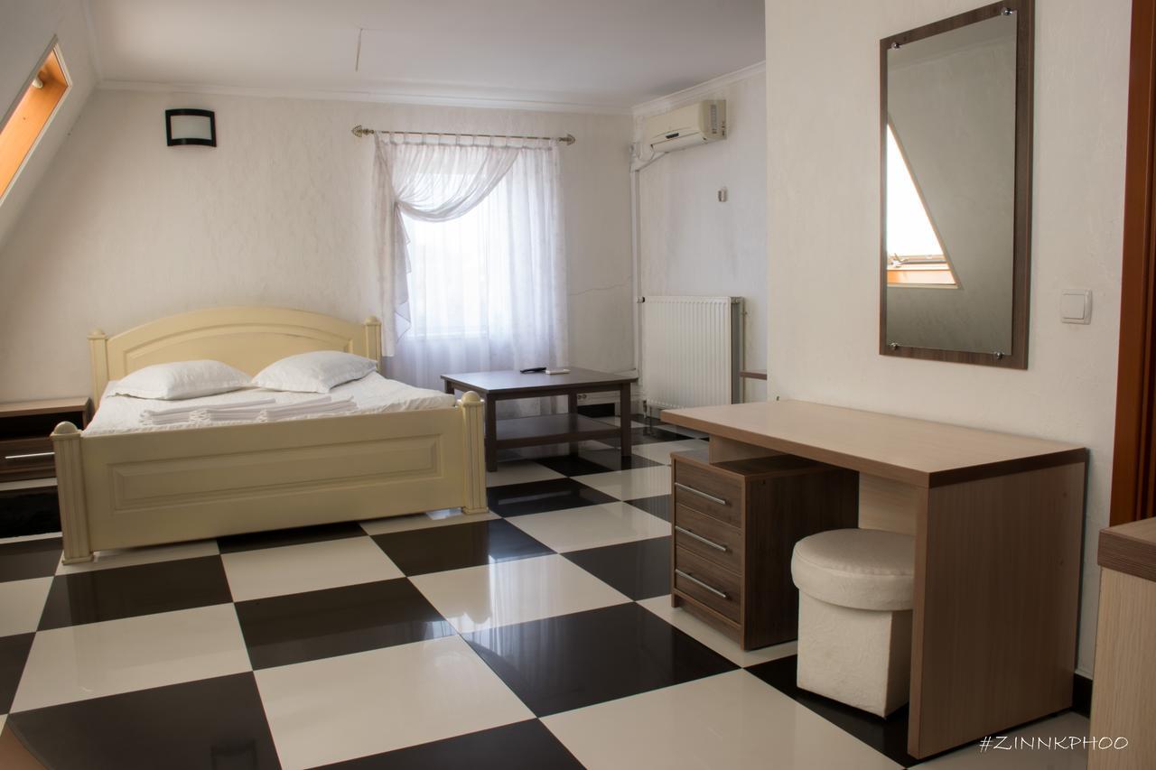 Kedem Hotel Lipiny Exterior photo